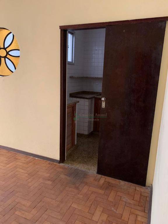 Apartamento à venda com 1 quarto, 40m² - Foto 3