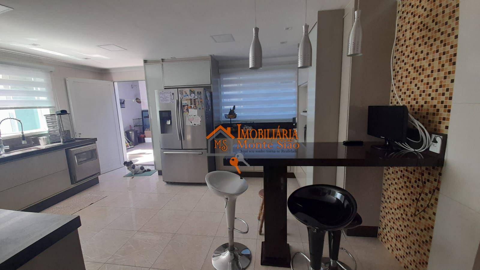 Sobrado à venda com 3 quartos, 380m² - Foto 11