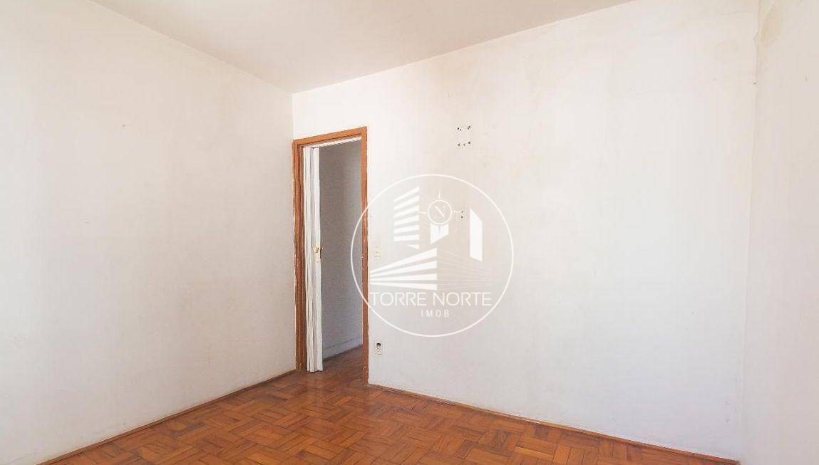 Casa à venda com 2 quartos, 100m² - Foto 6