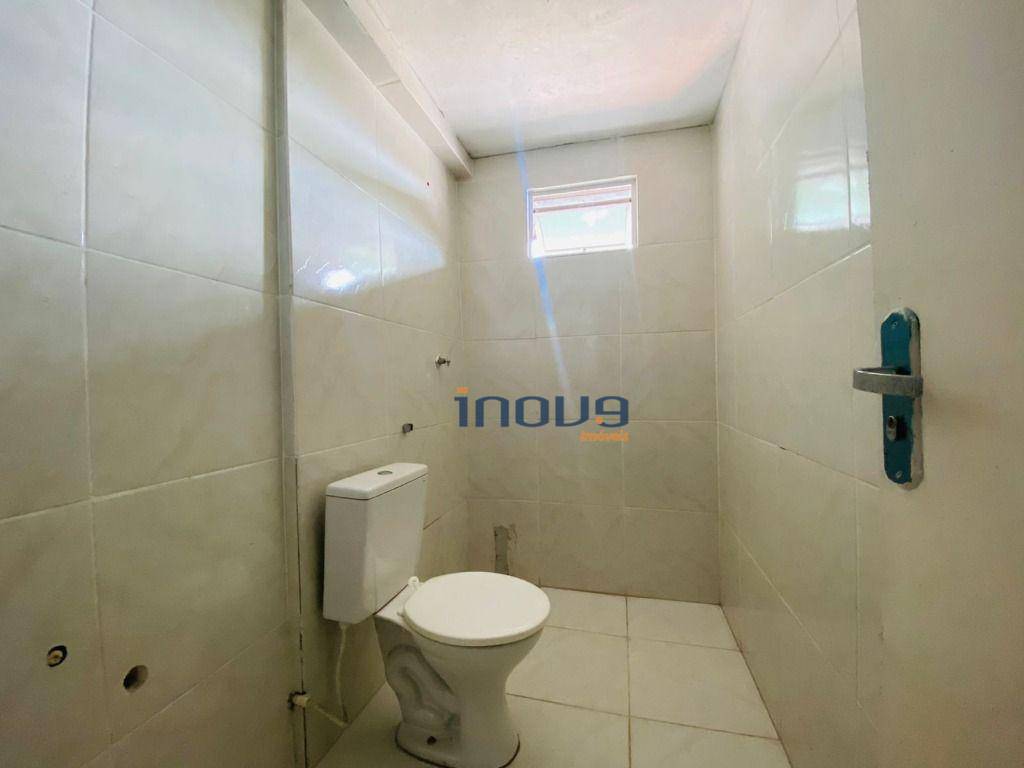 Casa para alugar com 3 quartos, 67m² - Foto 13