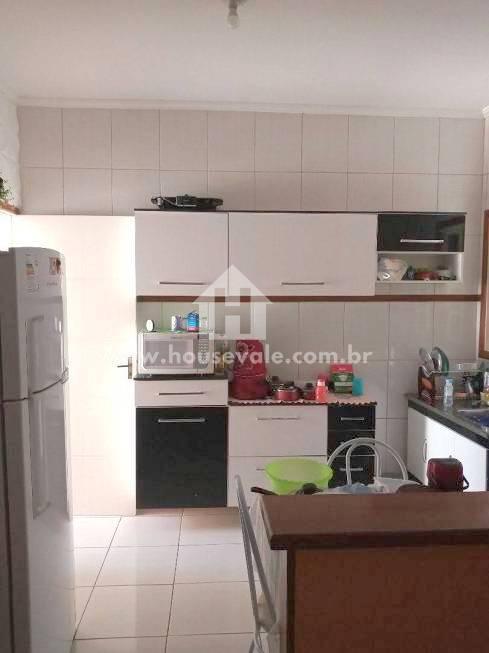 Casa à venda com 2 quartos, 90m² - Foto 3