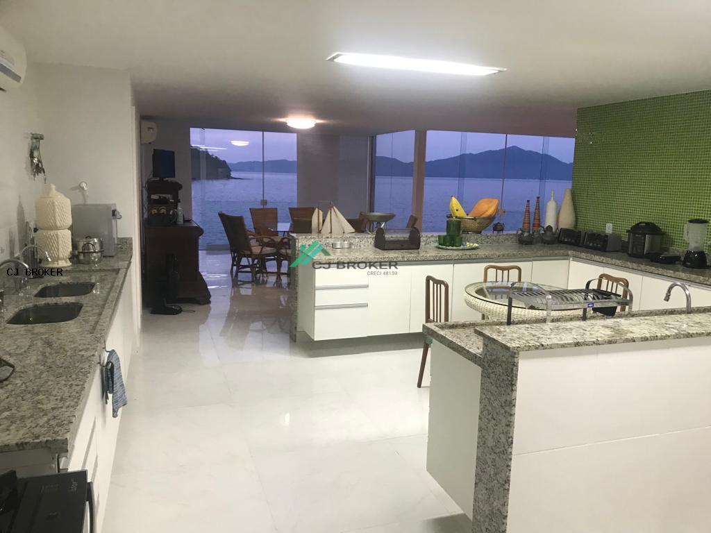 Casa à venda com 6 quartos, 2068m² - Foto 18