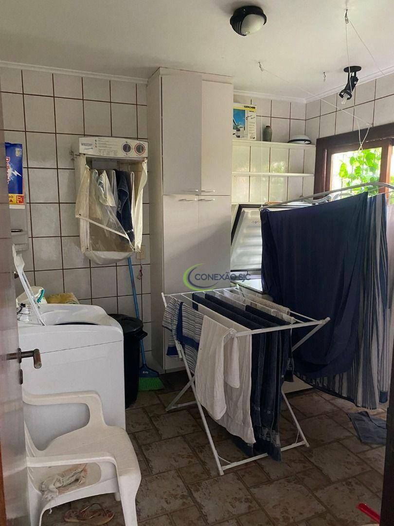 Casa à venda com 5 quartos, 550m² - Foto 4