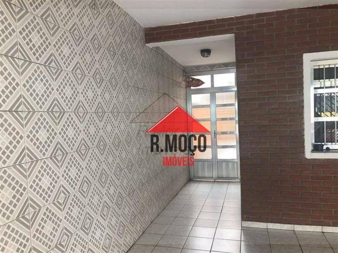 Sobrado à venda com 3 quartos, 174m² - Foto 2