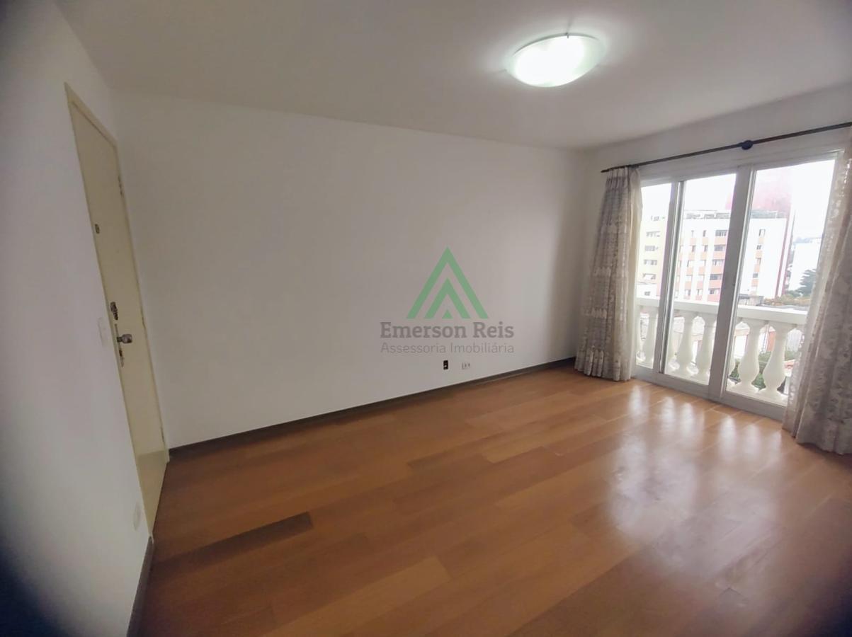 Apartamento à venda com 2 quartos, 70m² - Foto 1