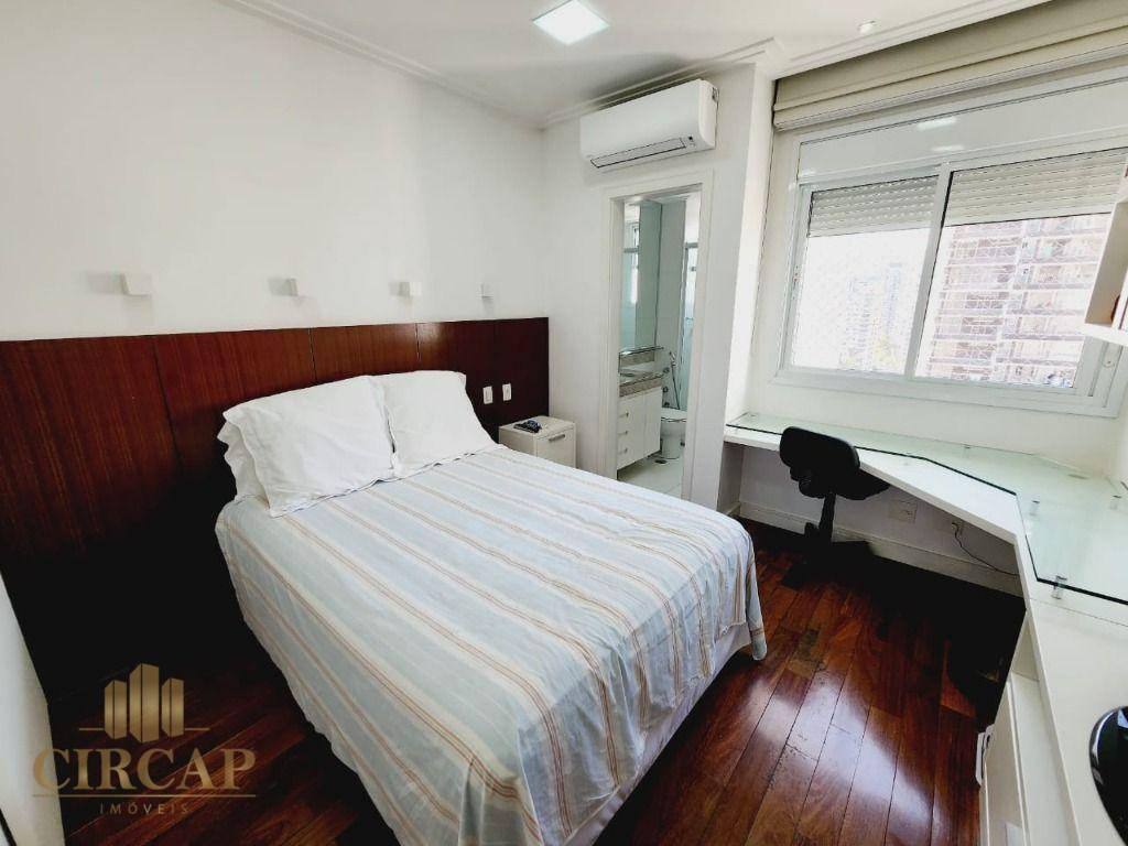 Apartamento à venda com 4 quartos, 225m² - Foto 18