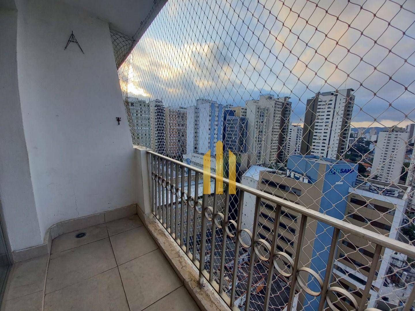 Apartamento para alugar com 3 quartos, 90m² - Foto 2