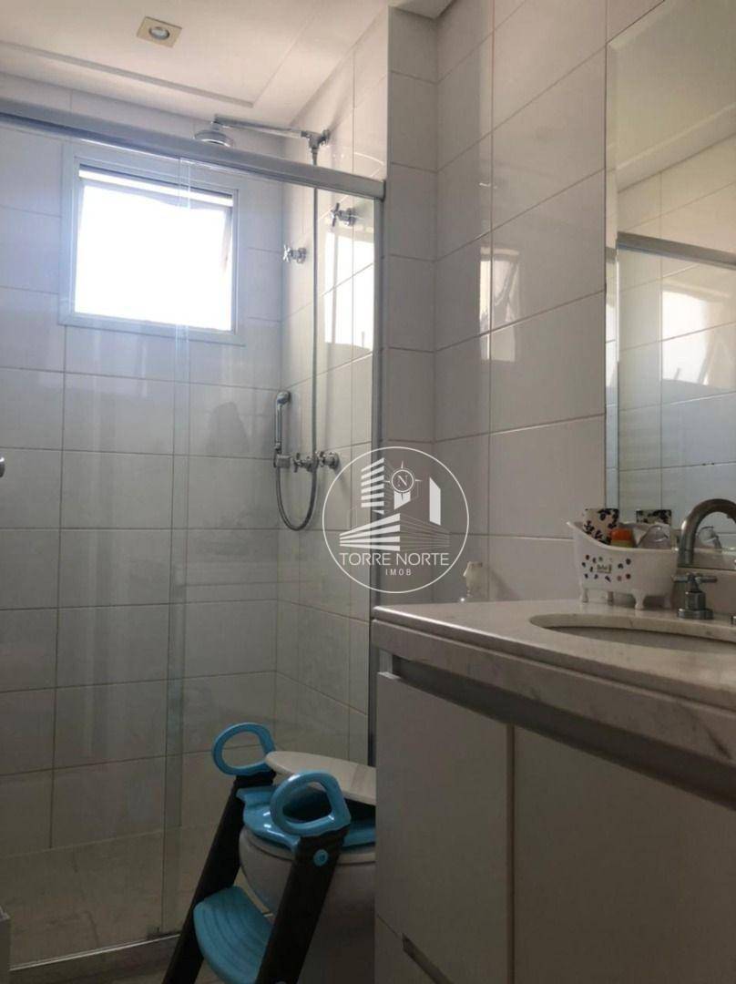 Apartamento à venda com 3 quartos, 173m² - Foto 3