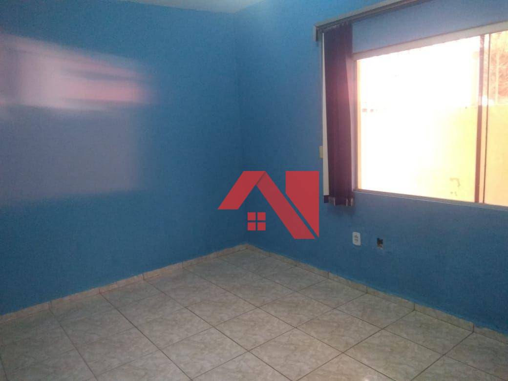 Casa à venda com 3 quartos, 350m² - Foto 10