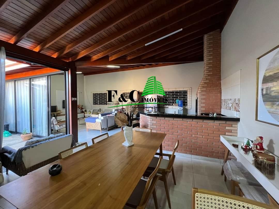 Casa à venda com 2 quartos, 250m² - Foto 13