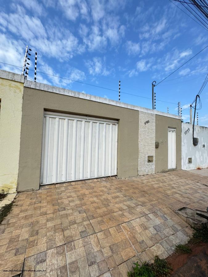 Casa para alugar com 3 quartos, 205m² - Foto 1