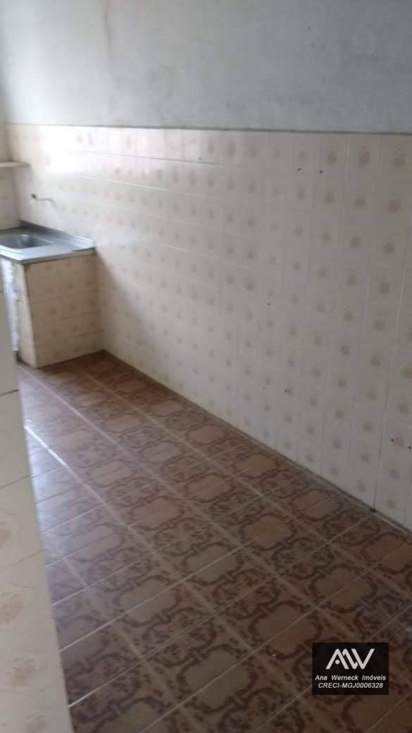 Casa à venda com 5 quartos, 200m² - Foto 9