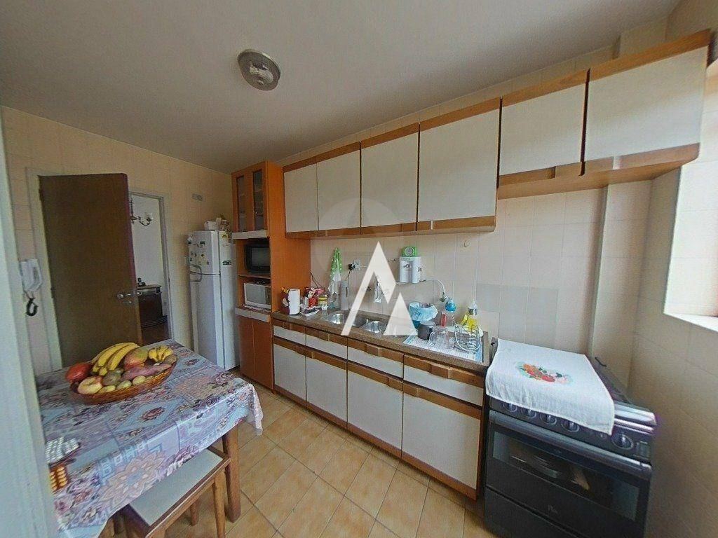 Apartamento à venda com 2 quartos, 75m² - Foto 20