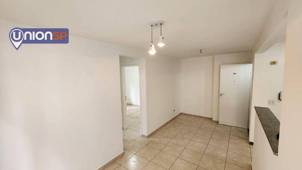 Apartamento à venda com 2 quartos, 58m² - Foto 4