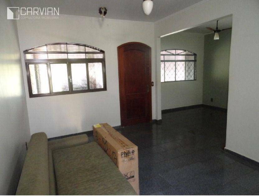 Casa à venda com 4 quartos, 151m² - Foto 8