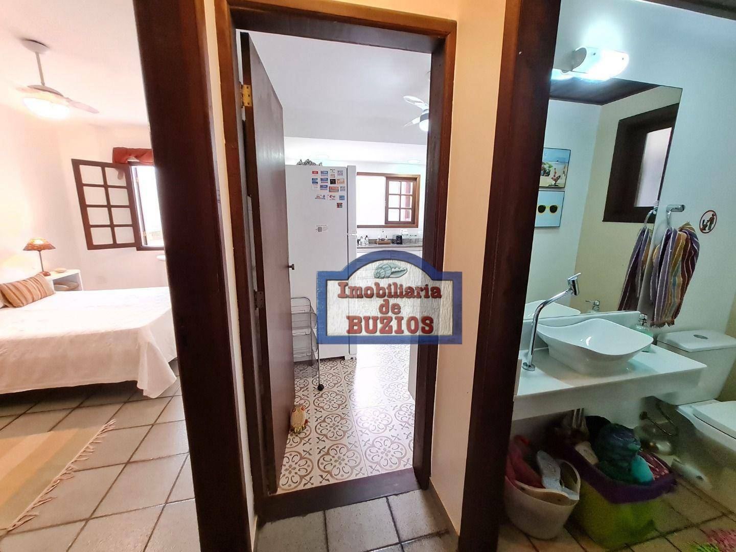 Casa de Condomínio para alugar com 4 quartos, 150m² - Foto 18