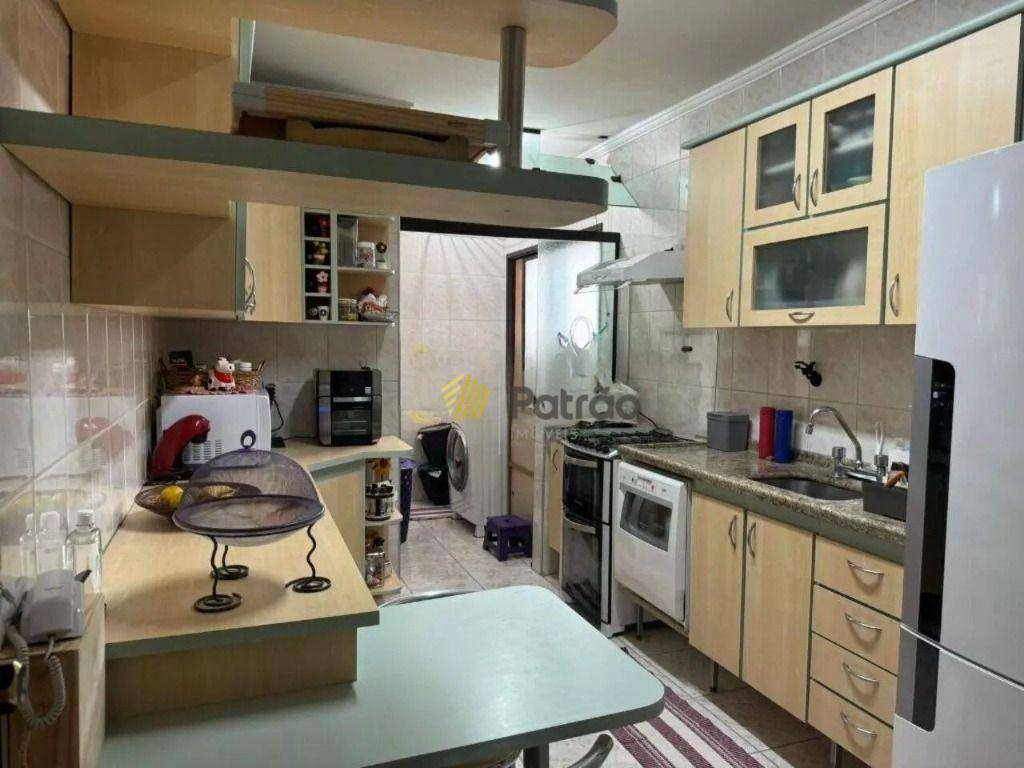 Apartamento à venda com 3 quartos, 110m² - Foto 15