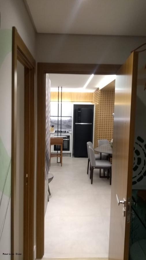 Apartamento à venda com 2 quartos, 76m² - Foto 27