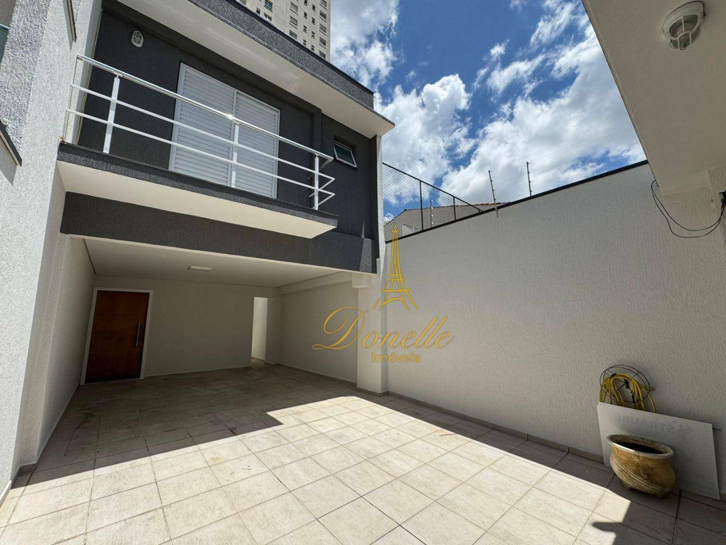 Sobrado à venda com 3 quartos, 150m² - Foto 2