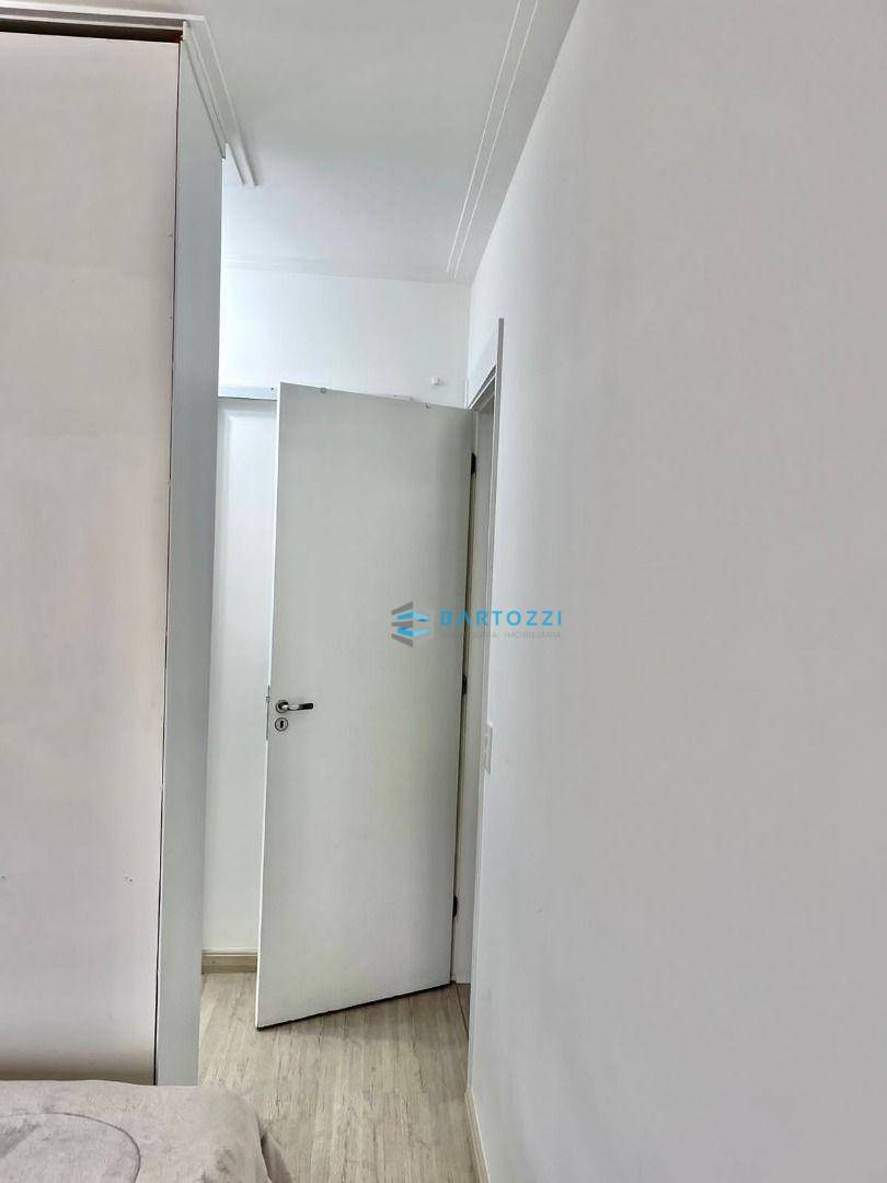 Apartamento à venda com 2 quartos, 49m² - Foto 20