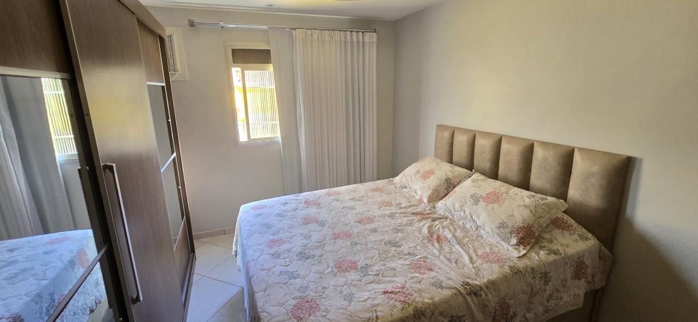 Casa à venda com 2 quartos, 100m² - Foto 2