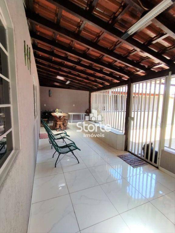 Casa à venda com 3 quartos, 169m² - Foto 19