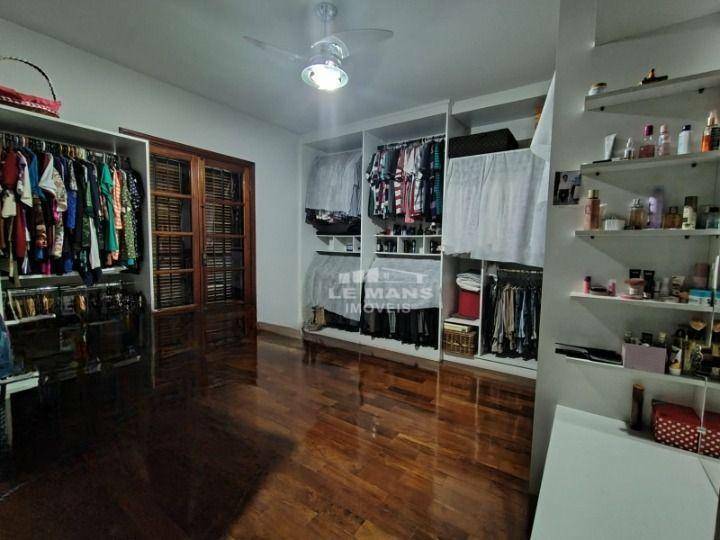 Casa à venda com 6 quartos, 296m² - Foto 14