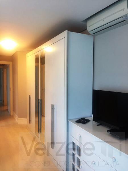 Apartamento para alugar com 3 quartos, 182m² - Foto 43