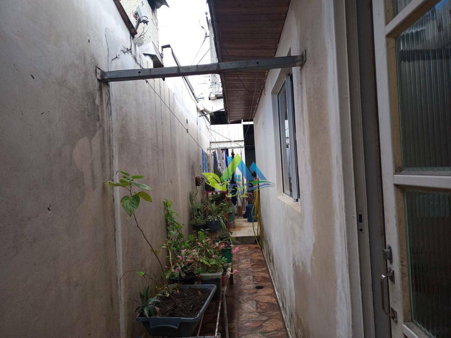 Casa à venda com 2 quartos, 110m² - Foto 7