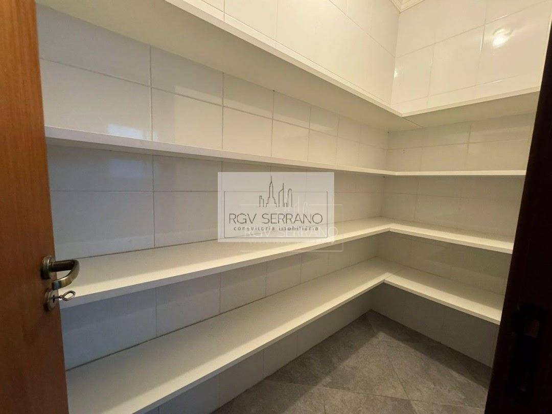 Casa de Condomínio para alugar com 5 quartos, 405m² - Foto 13