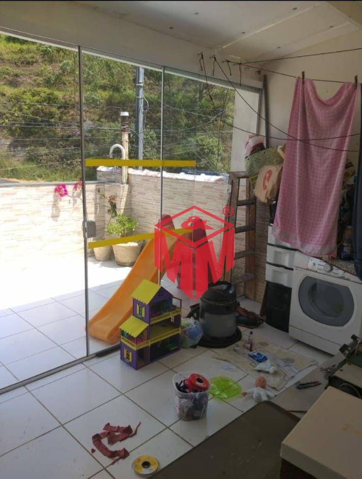 Sobrado à venda com 4 quartos, 195m² - Foto 3