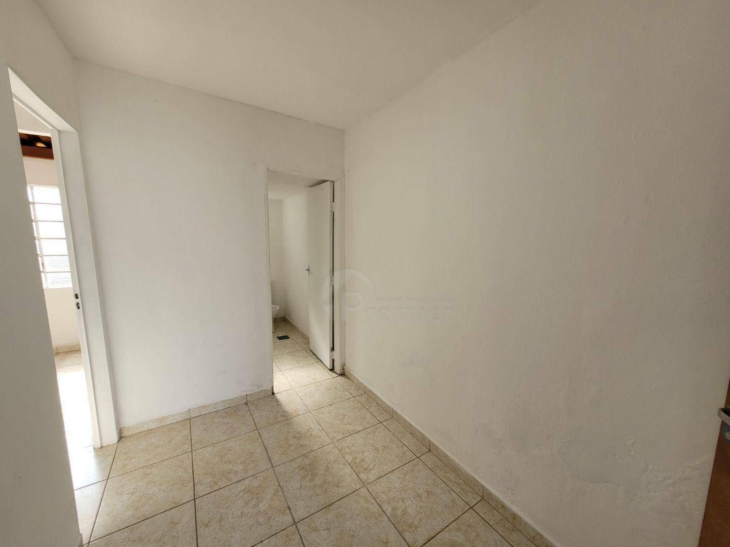 Casa para alugar com 2 quartos, 170m² - Foto 18