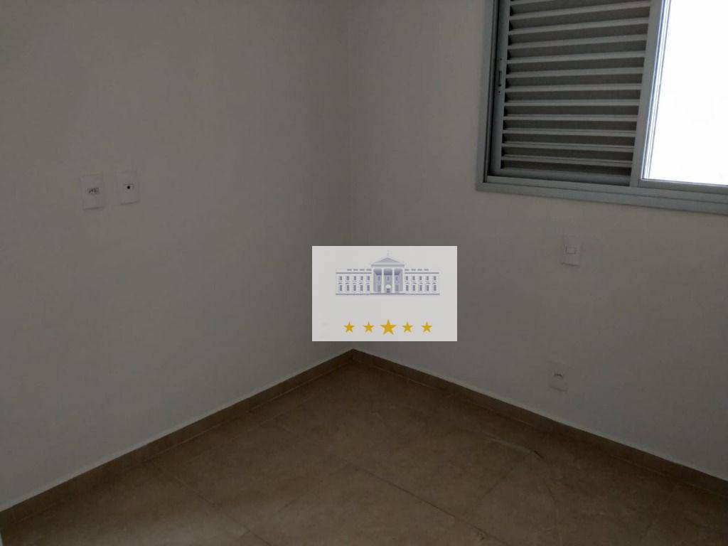 Apartamento à venda com 3 quartos, 96m² - Foto 4