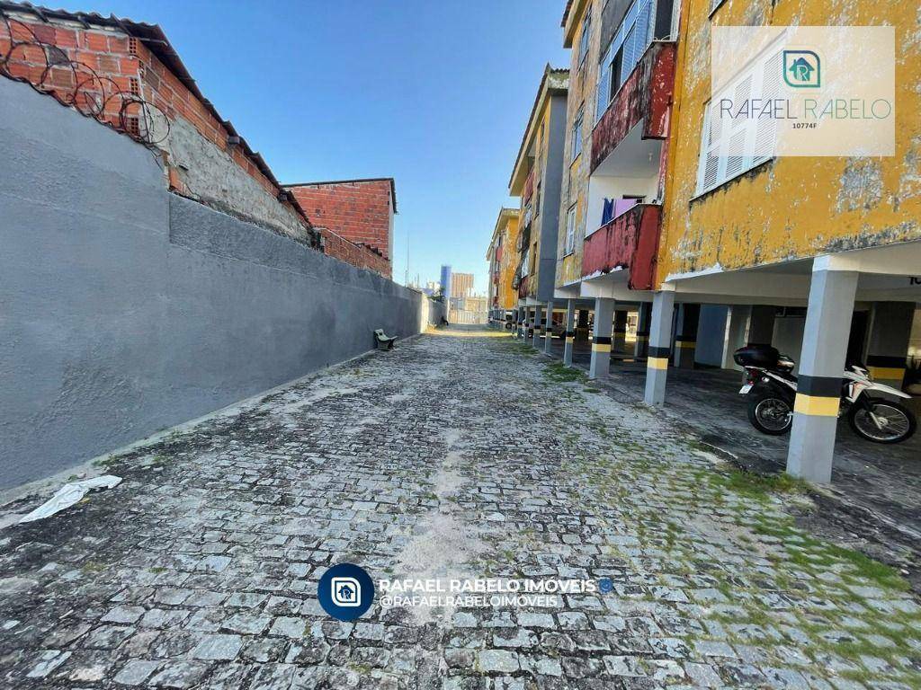 Apartamento à venda com 2 quartos, 75m² - Foto 11