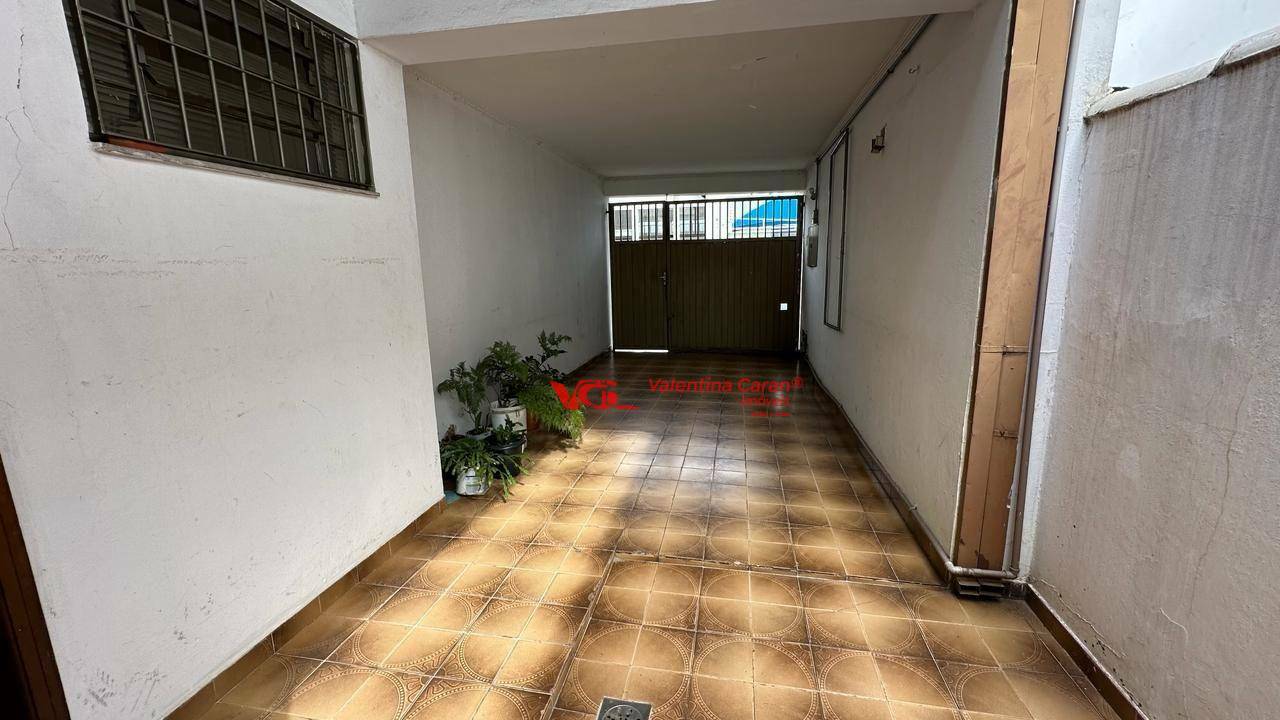 Casa à venda com 4 quartos, 220m² - Foto 16