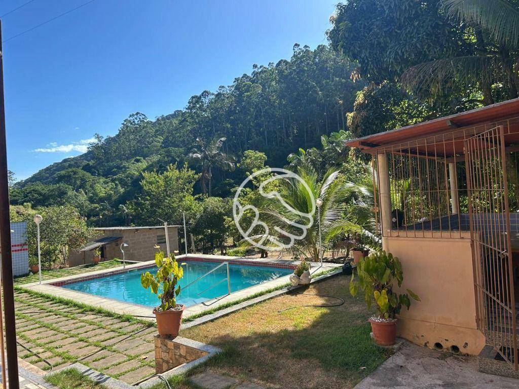 Chácara, 4 quartos, 2000 m² - Foto 1