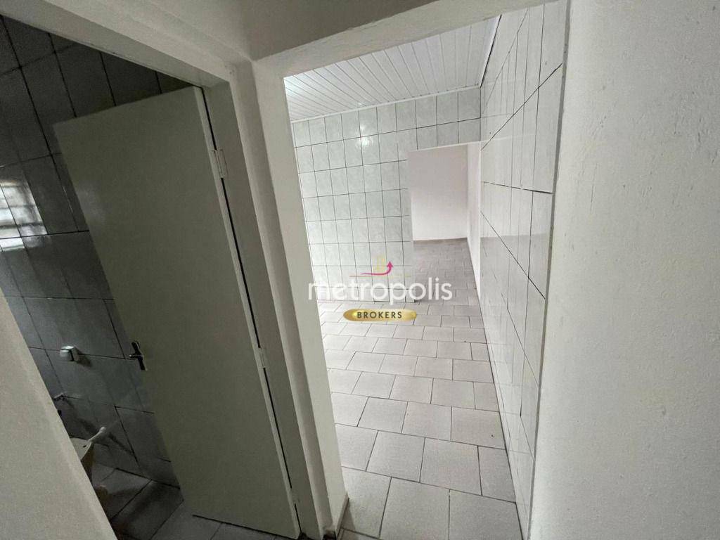 Casa para alugar com 2 quartos, 86m² - Foto 15