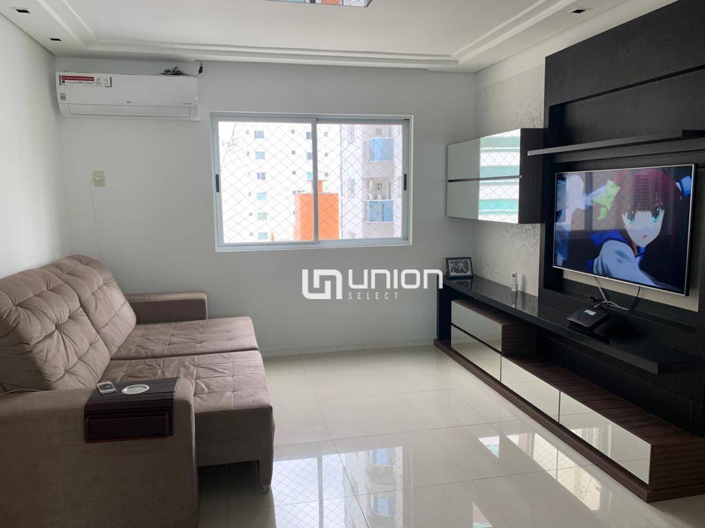 Apartamento à venda com 3 quartos, 97m² - Foto 3