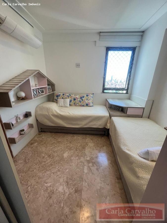 Apartamento à venda com 3 quartos, 154m² - Foto 12