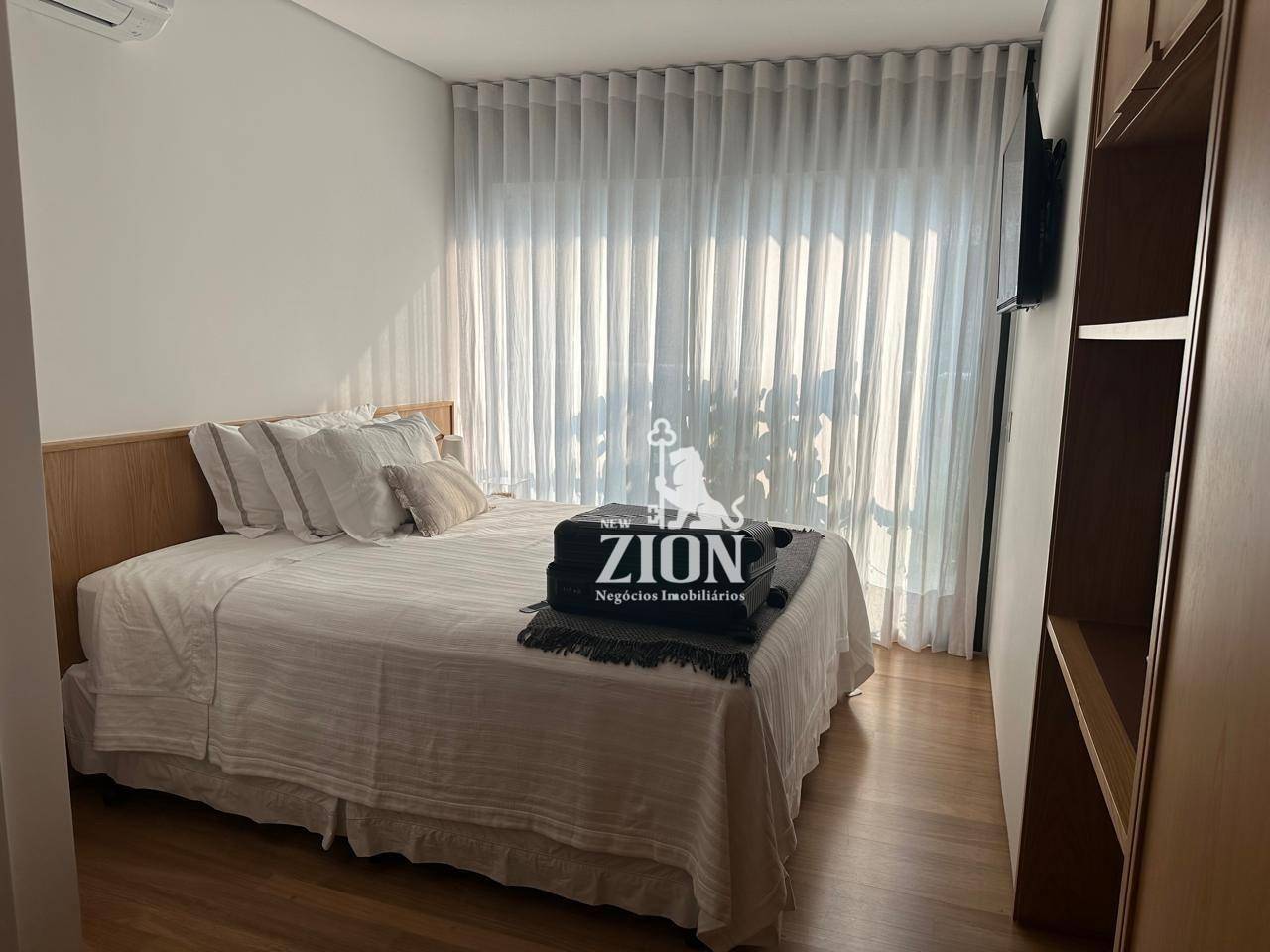 Apartamento à venda com 3 quartos, 175m² - Foto 11