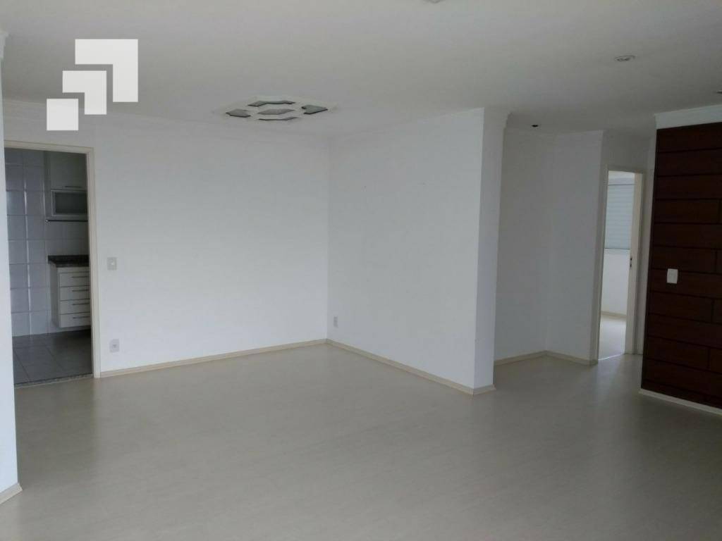 Apartamento para alugar com 2 quartos, 94m² - Foto 2