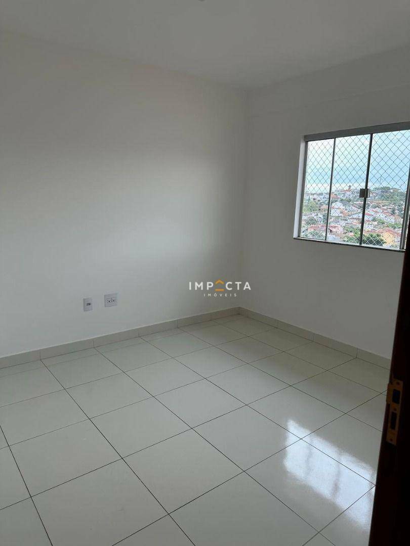 Apartamento à venda com 3 quartos, 110m² - Foto 1