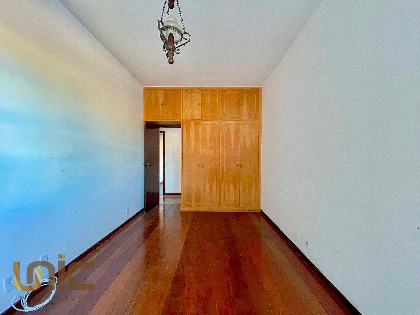 Casa de Condomínio à venda com 5 quartos, 212m² - Foto 14