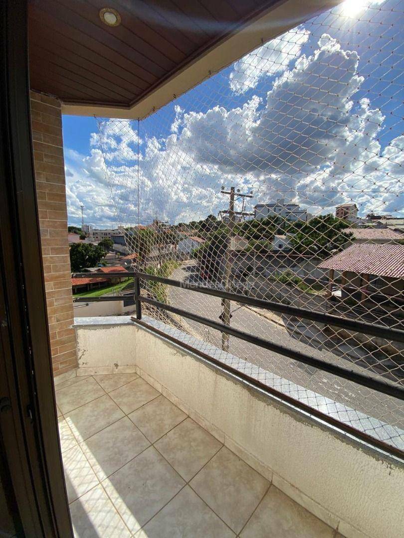Apartamento à venda com 2 quartos, 71m² - Foto 12