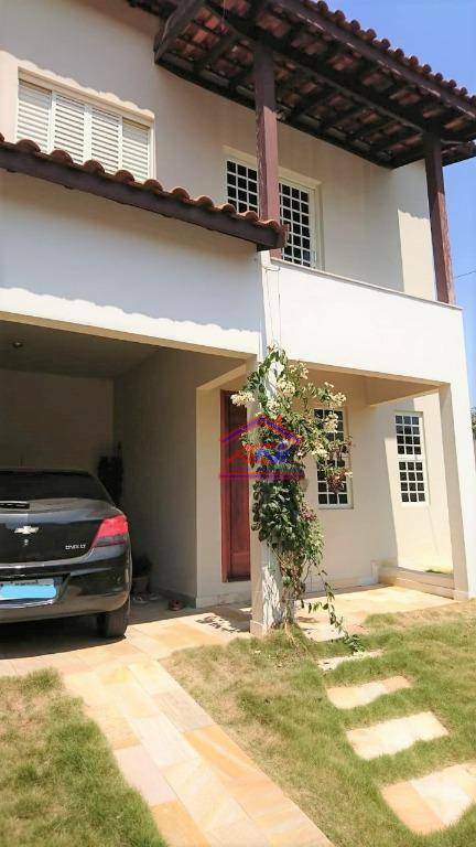 Sobrado à venda com 3 quartos, 177m² - Foto 1