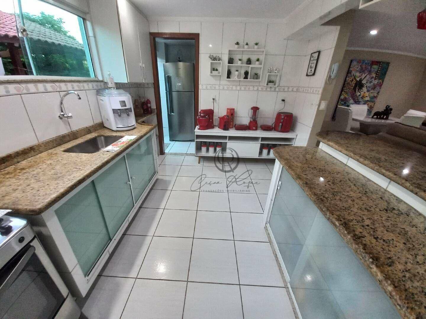 Casa de Condomínio à venda com 5 quartos, 320m² - Foto 10