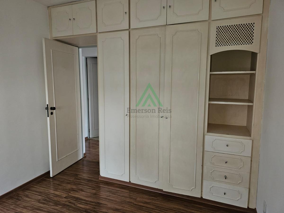 Apartamento à venda com 3 quartos, 81m² - Foto 35