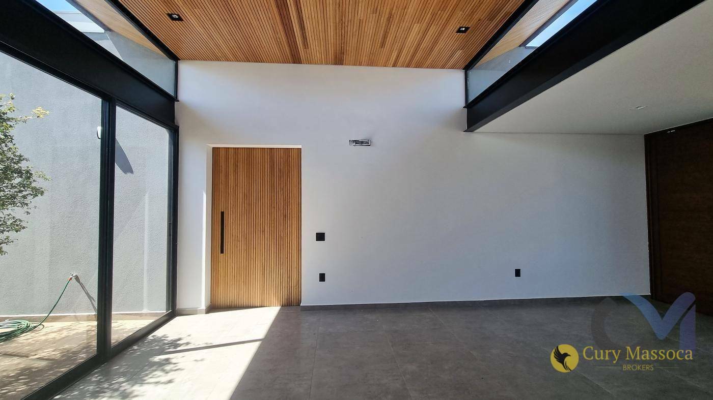 Casa de Condomínio à venda com 4 quartos, 295m² - Foto 3