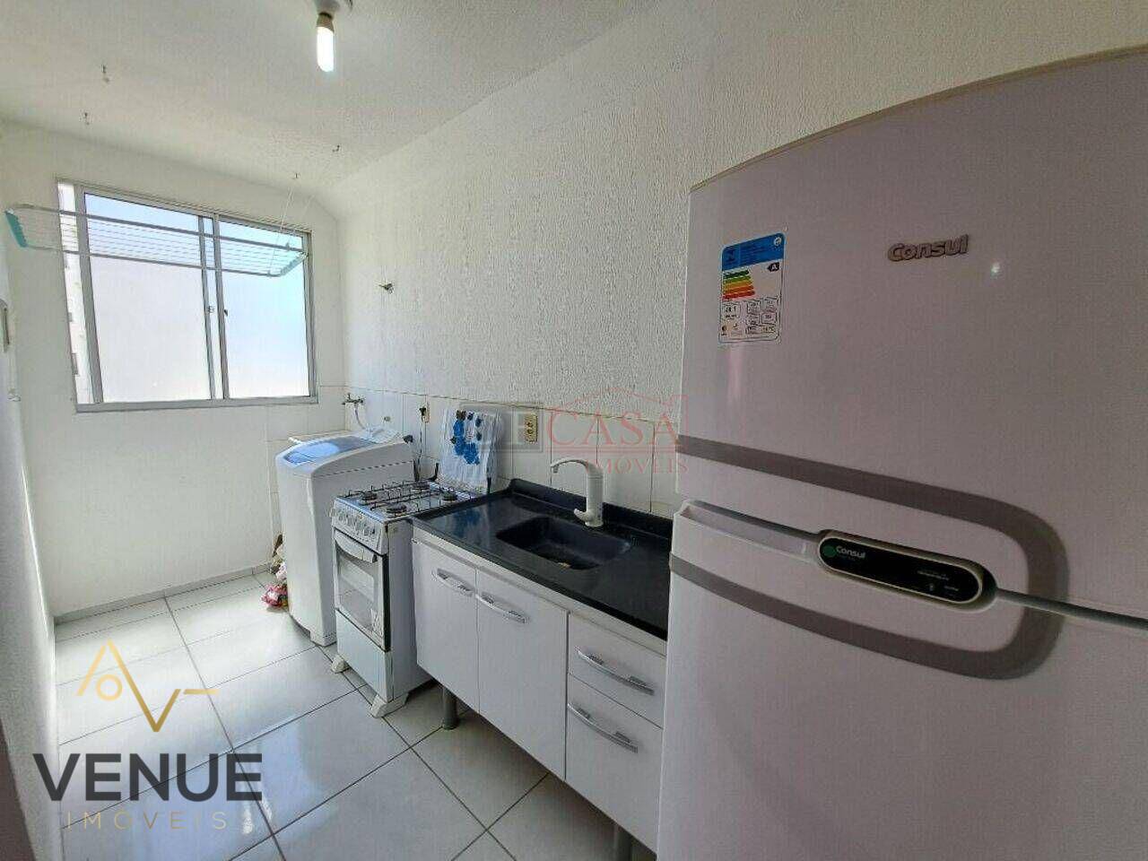 Apartamento à venda com 2 quartos, 44m² - Foto 2