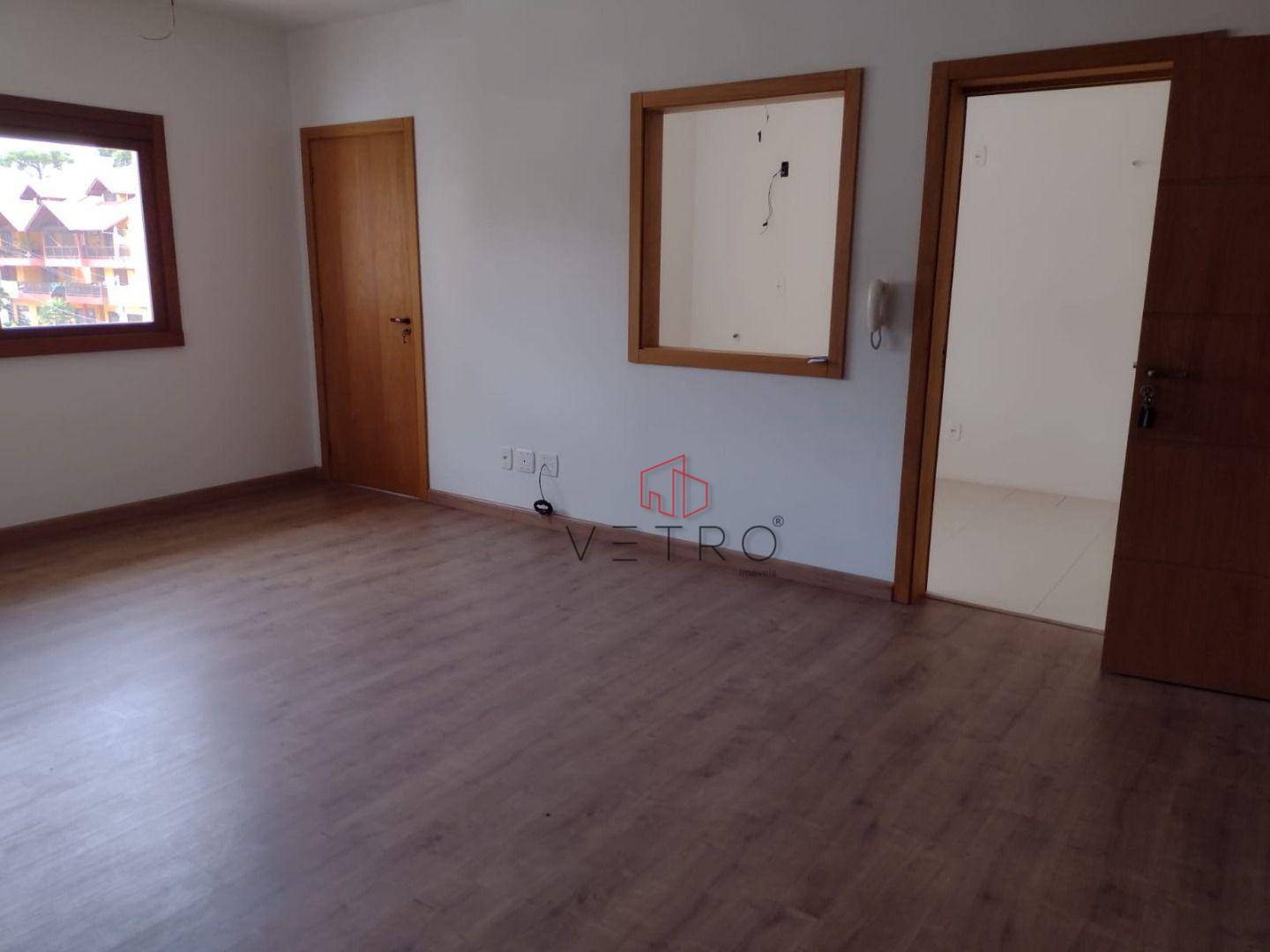 Apartamento à venda com 3 quartos, 135m² - Foto 1